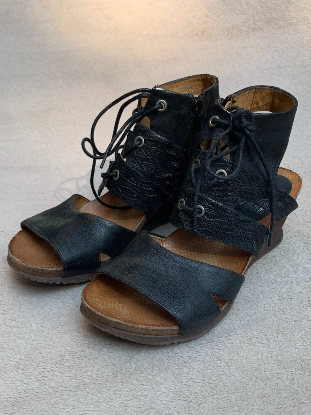 Miz Mooz Sierra Leather Demi Wedge Sandals Sz39